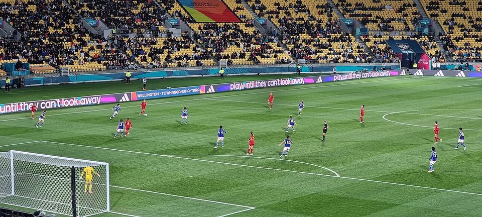 八戒体育 · 移动端服务